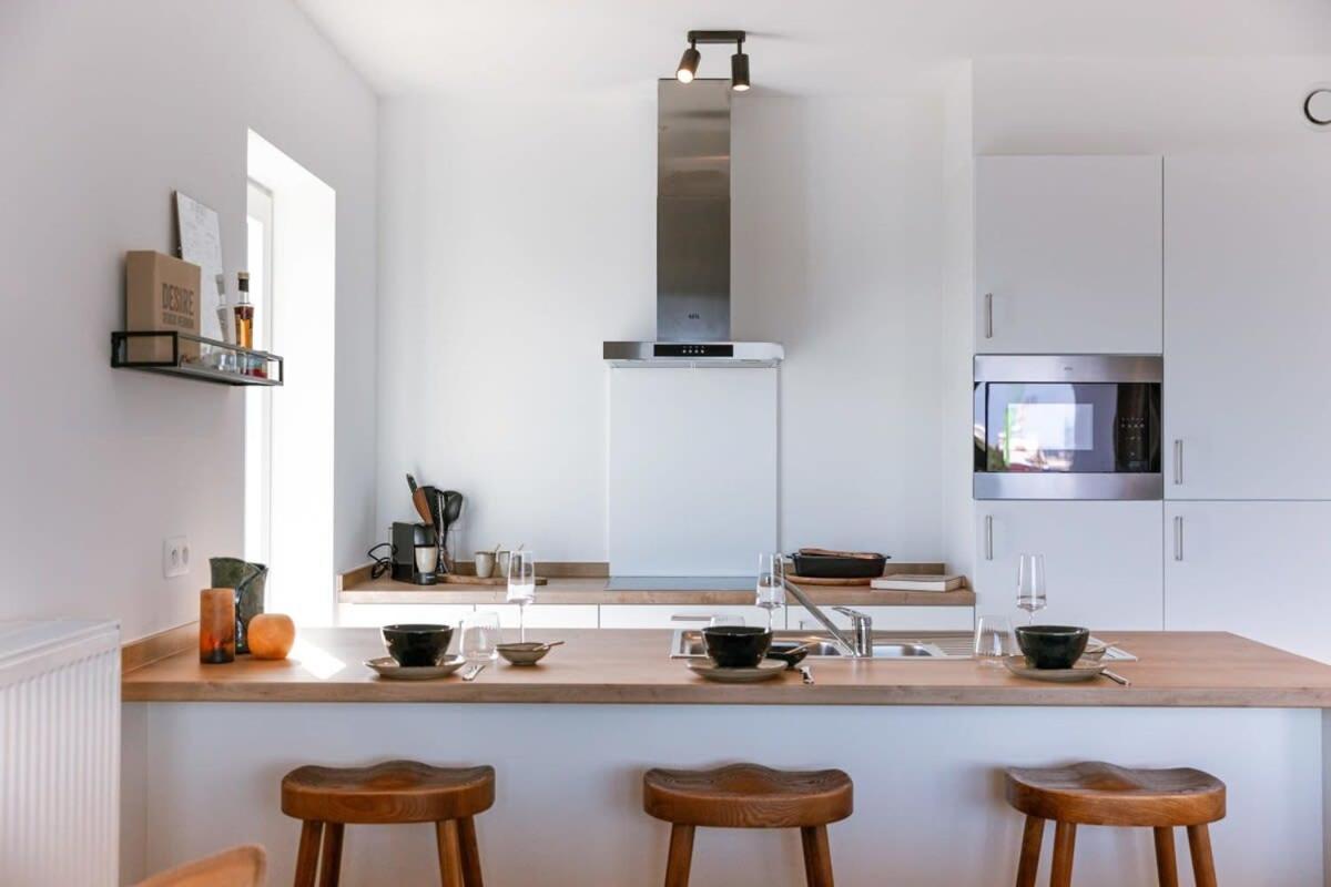 Huswell - Lovely New Apartment At The Harbor + Parking ブルージュ エクステリア 写真